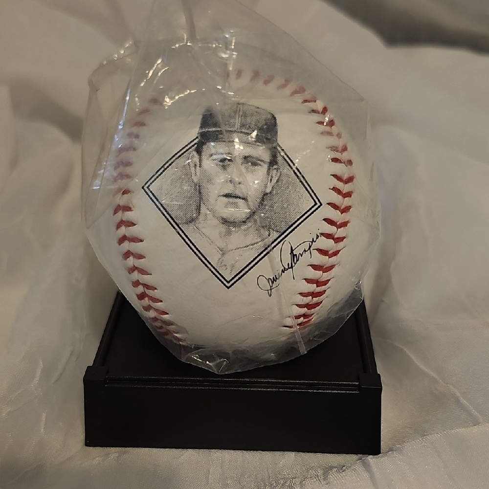 Nolan Ryan - Collectible Baseball
